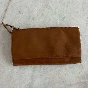 HOBO “Alto” leather continental wallet- like NEW!